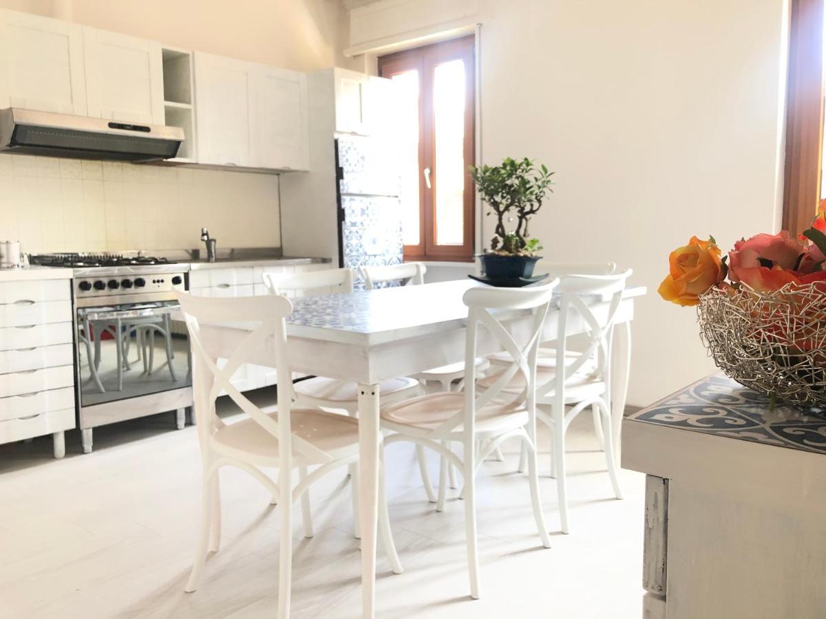 Clua Holiday House Porto Ceresio Exterior foto