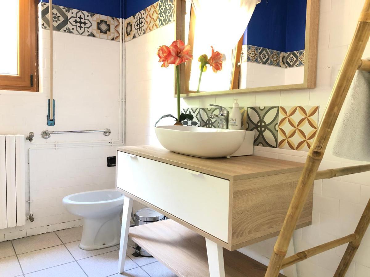 Clua Holiday House Porto Ceresio Exterior foto